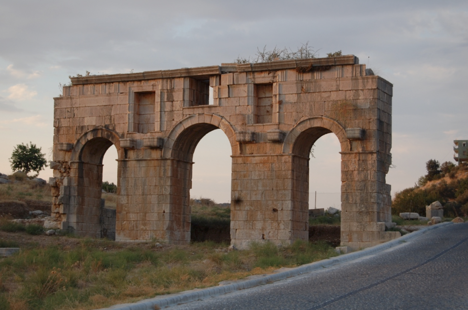 File:Canalisation en pierre de l'aqueduc siphon de Patara en